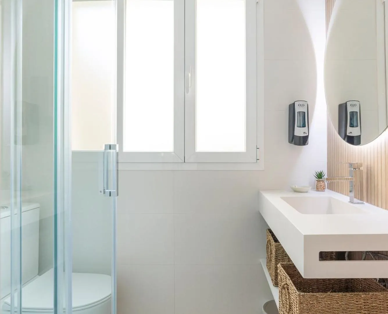 Capitan Huelin & Centric By Ele Apartments Malaga