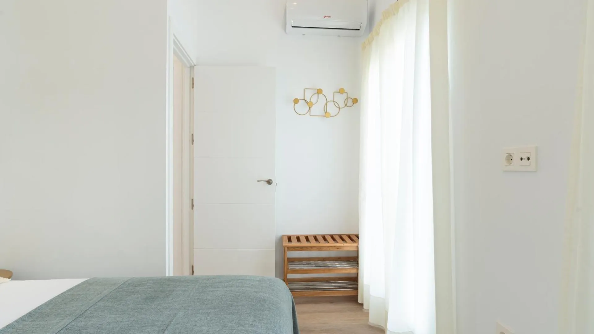 Capitan Huelin & Centric By Ele Apartments Malaga