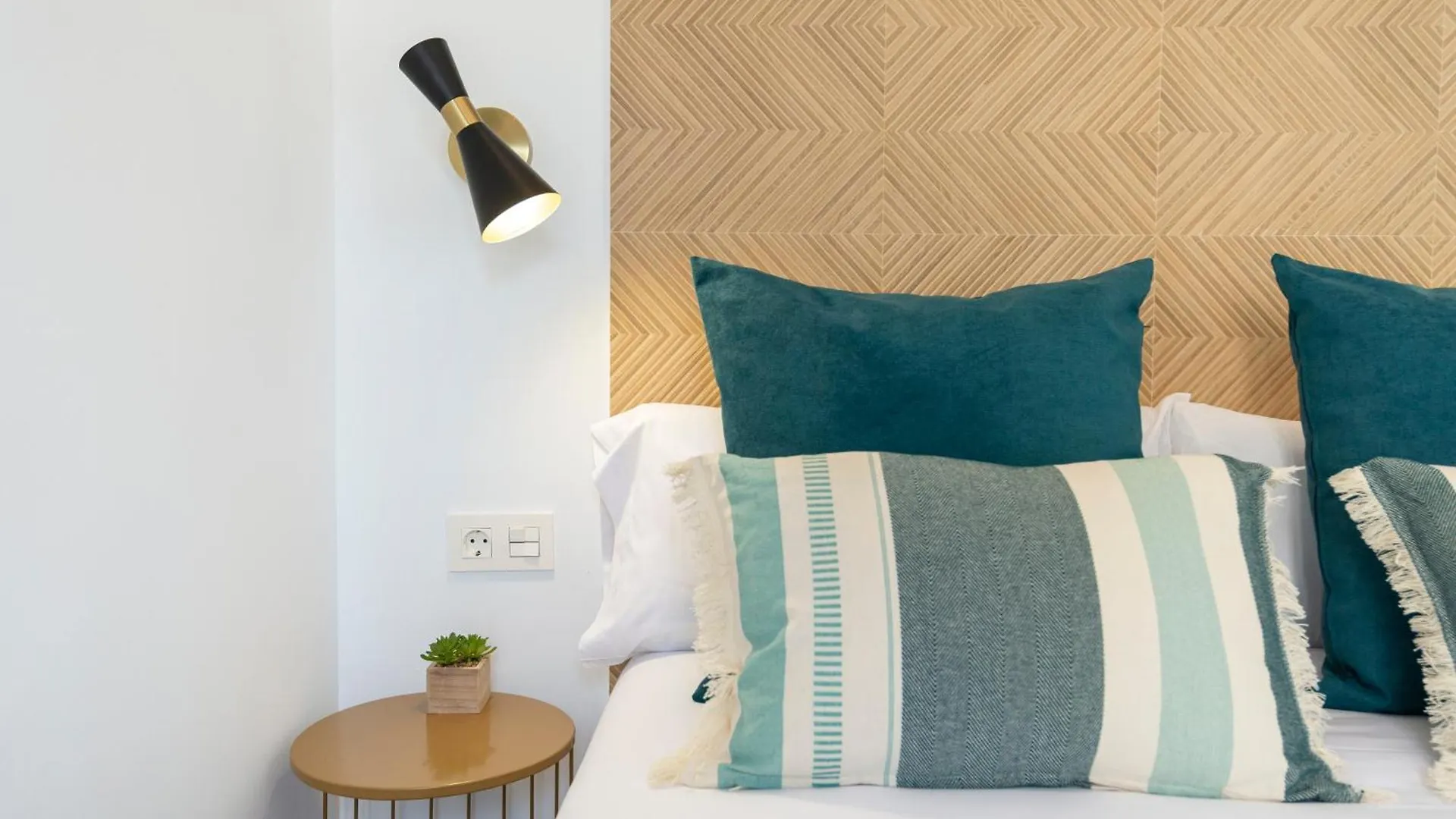 Capitan Huelin & Centric By Ele Apartments 말라가 0*,  스페인